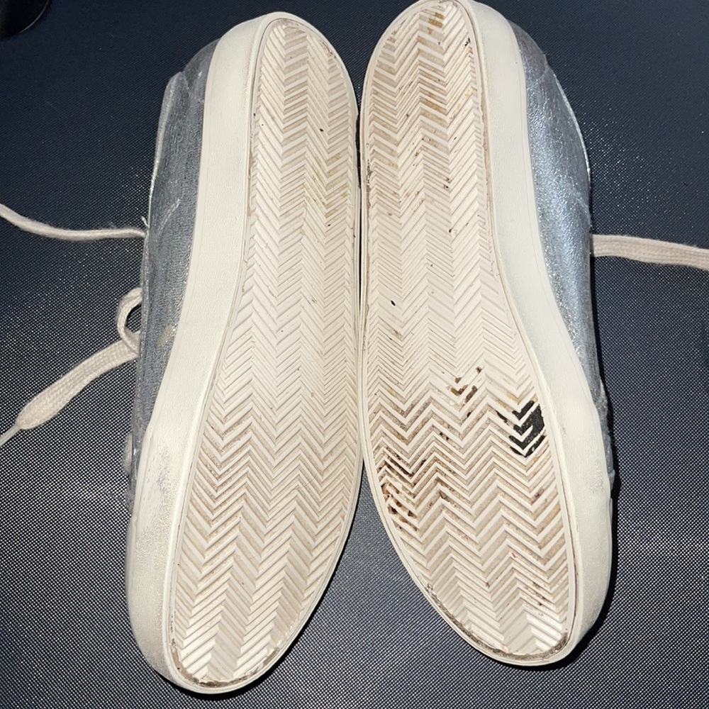 UGG Mikki Sterling Metallic Silver Low Top Sneakers youth Size 5 #1011823K - Picture 8 of 11
